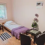 Pod Modrzewiami Farm stay