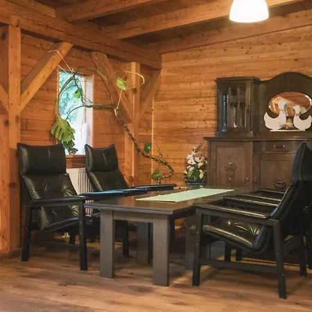 Pod Modrzewiami Farm stay Nowy Tomysl