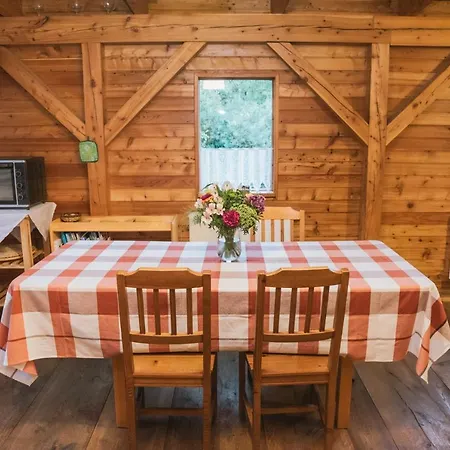 Pod Modrzewiami Farm stay