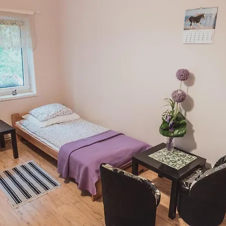 Pod Modrzewiami Çiftlik konaklama