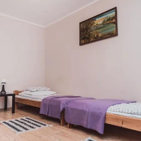 مزرعة للإقامة Pod Modrzewiami *